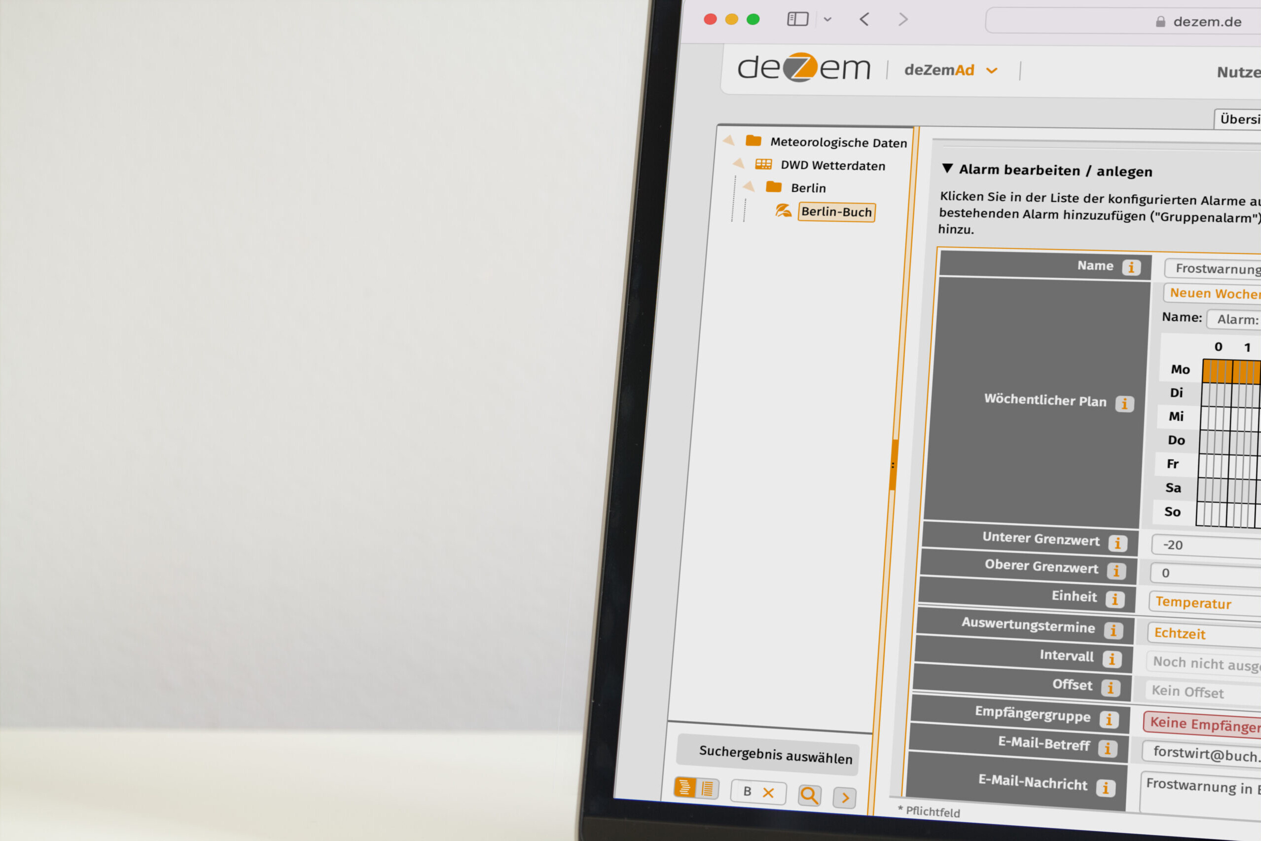 Las alarmas se configuran, las fórmulas se editan y los derechos de usuario se definen a través del módulo de administración del software de gestión energética deZem.